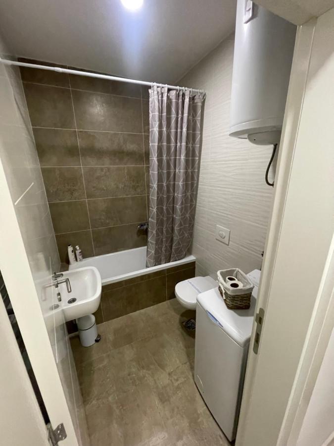 Novi Sad Apartman Lejlighed Eksteriør billede